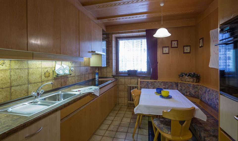 Colfosco Alpin Apartments tip b kuhinjska niša