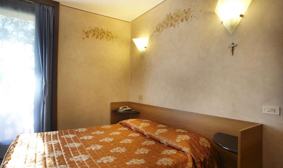 Residence Mirelladue - Ponte di Legno - SKIFUN - spalnica z zakonsko posteljo