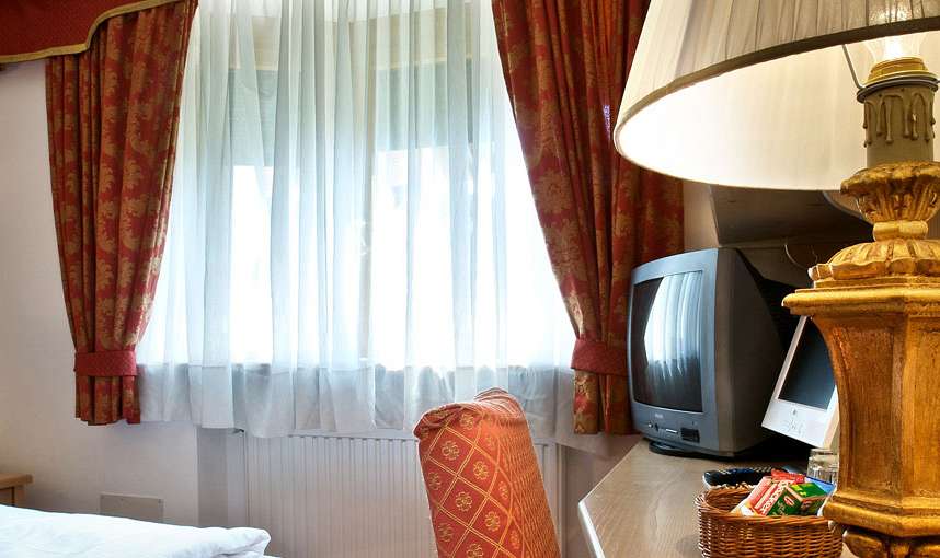 Hotel Garni Serena - Arabba - SKIFUN - elegantna oprema v sobah