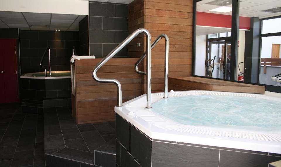 Serre Chevalier Nemea LAigle Bleu jacuzzi