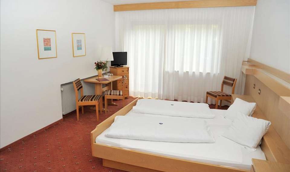 Hotel Pension Prack - Kronplatz - Italija - SKIFUN - zakonska postelja
