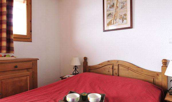 Residence La Dame Blanche - Puy Saint Vincent - SKIFUN - spalnica z zakonsko posteljo