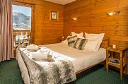 Chalet Altitude - Val Thorens - Francija - SKIFUN - zakonska postelja v spalnici