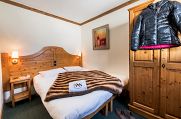 Tignes Residence Village Montana spalnica z zakonsko posteljo
