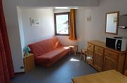 Apartmaji SKIFUN - Valmeinier - Francija - SKIFUN - kavč v dnevnem prostoru
