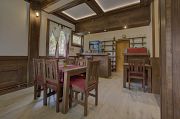 Guesthouse Yeti - Jahorina - wifi - SKIFUN - jedilnica z udobnim in prijetnim pohištvom