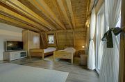 Guesthouse Yeti - Jahorina - wifi - SKIFUN - prostoren apartma z visokimi stropi