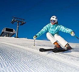 <font color=blue>Ski opening</font> <br><u>Turracher Hoehe</u></br> <br>3 noćenja u planinskoj kući za 12 osoba, već za 88 € po osobi!</br> <br></br>  <br><font color=green> Odlično skijalište i moderan smještaj!</font color=green></br> 